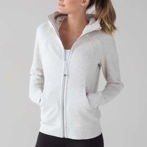 Lululemon Scuba II hoodie with thumb holes